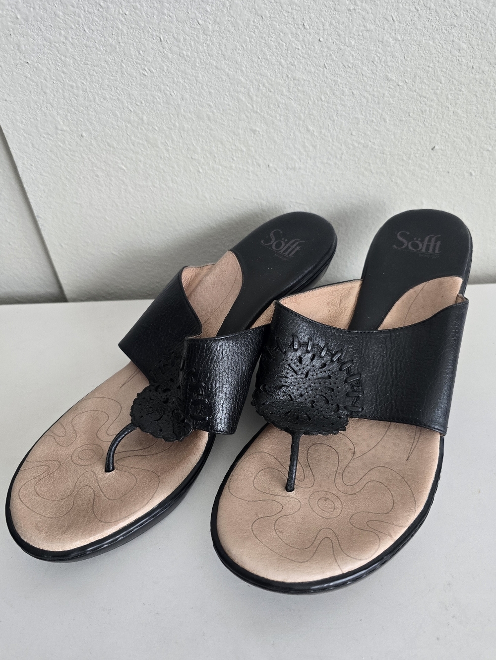 Sofft Sandals Black Leather 9M